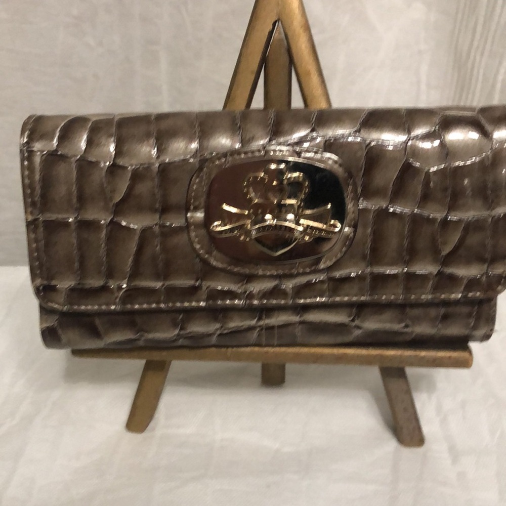 Kathy Van Zeeland Metallic Croc-Embossed Wallet Clutch in Bronze - LIKE NEW!